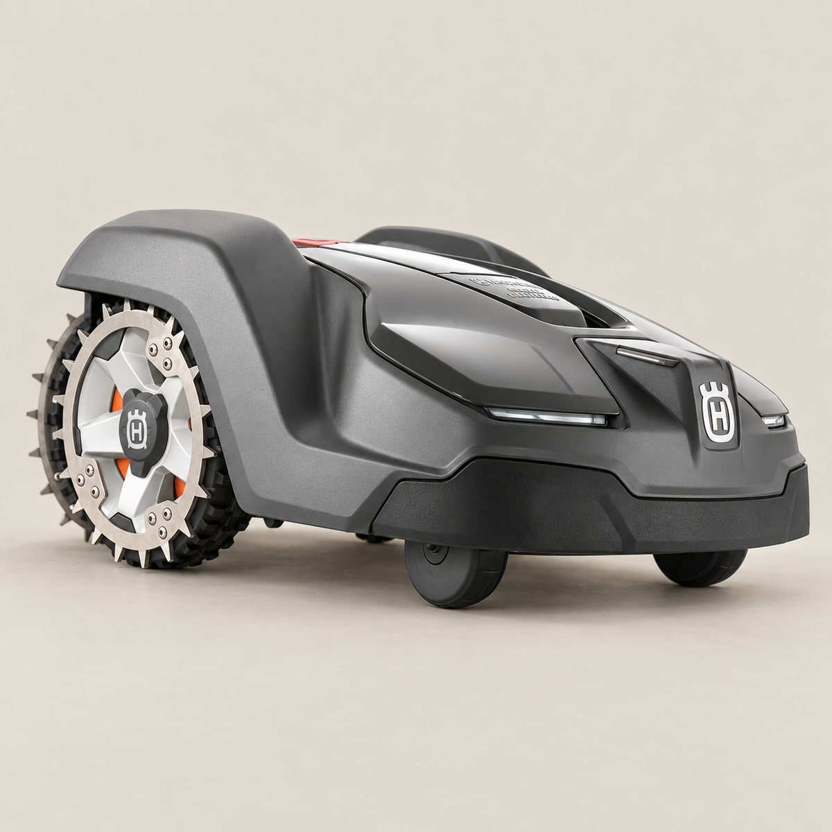 Spikes til Husqvarna Automower 320–450X monteret på robotplæneklipperen