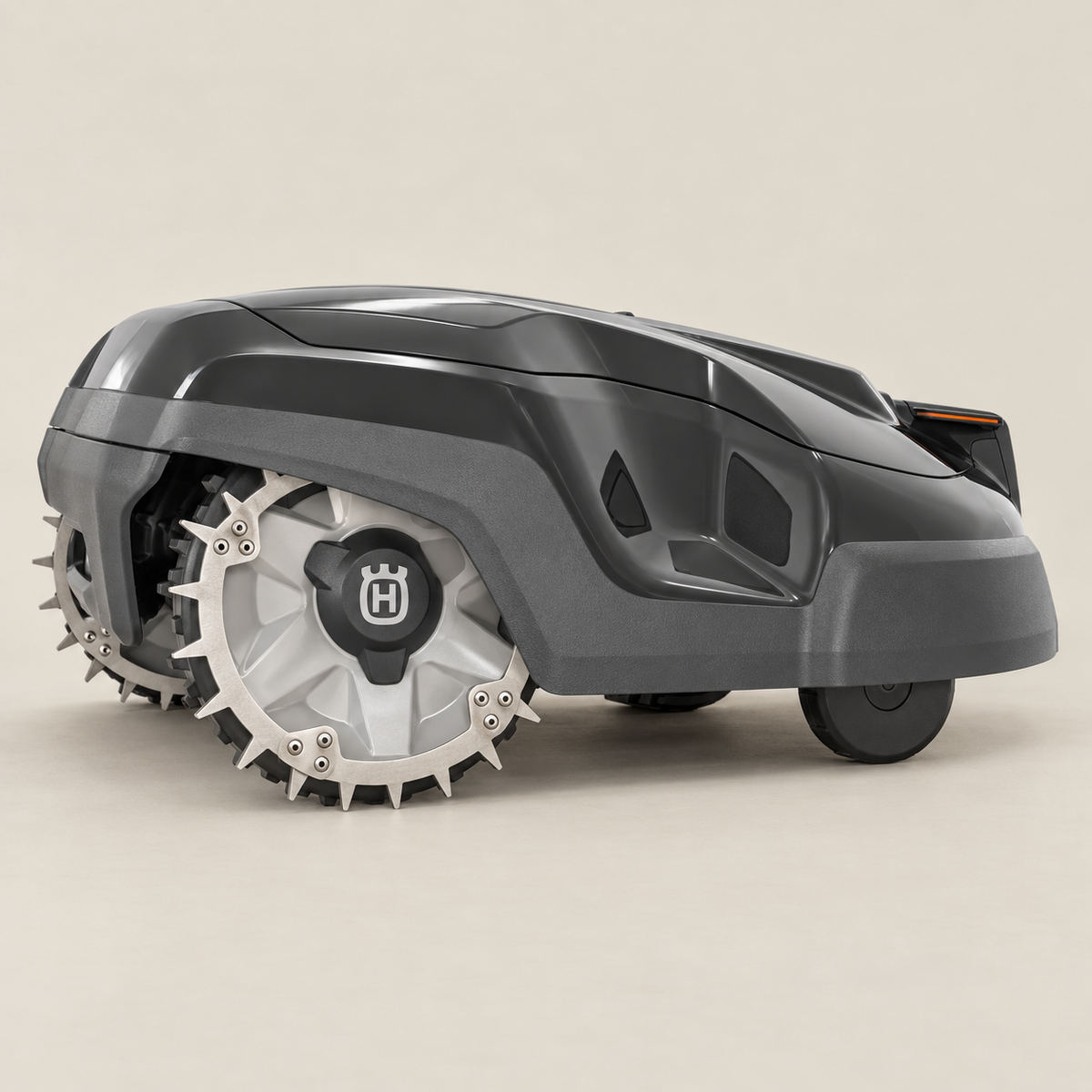 Spikes til Husqvarna Automower 305–415X monteret på robotplæneklipperen